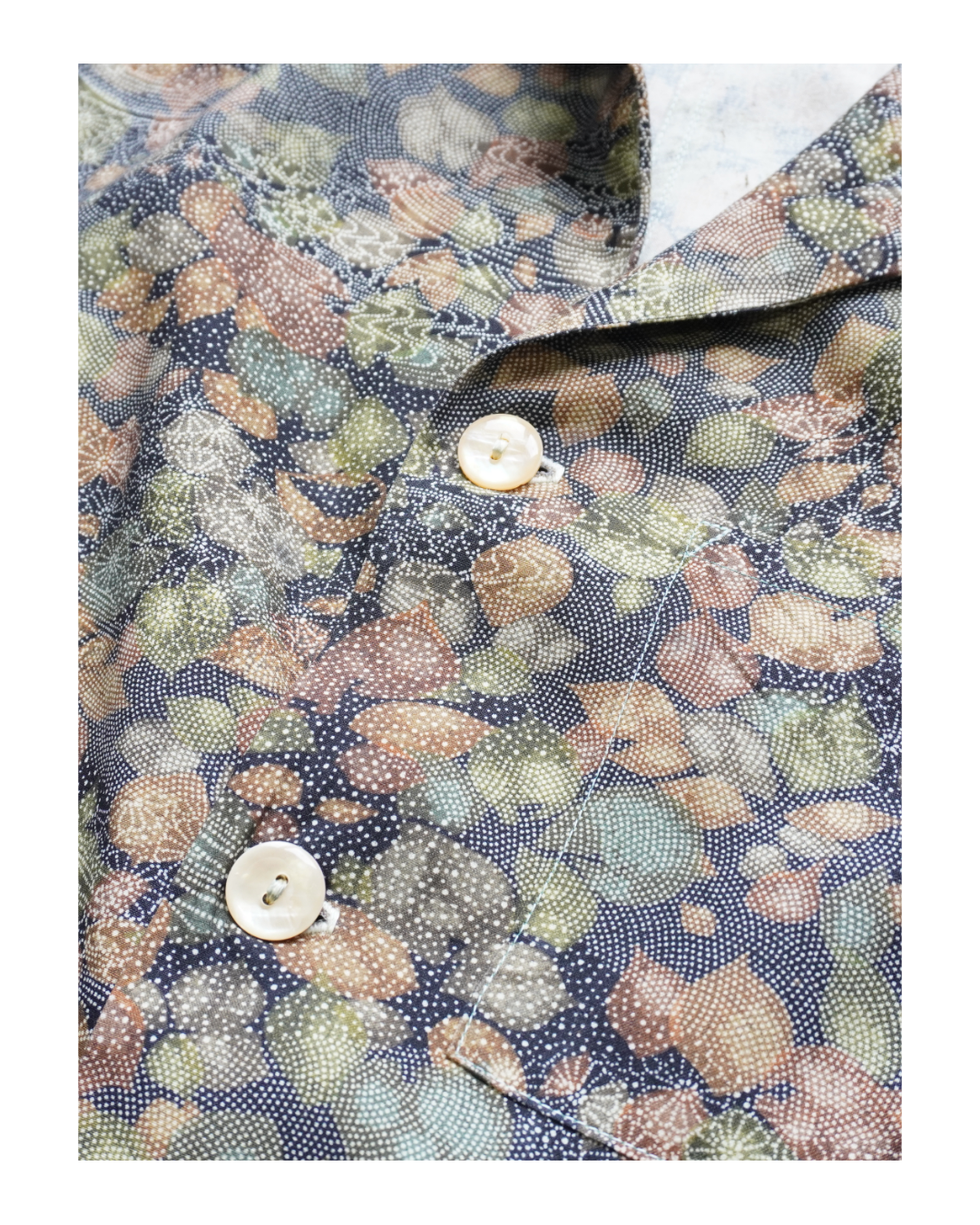 Shark Small Pattern Short Sleeve Aloha Shirt L CA81