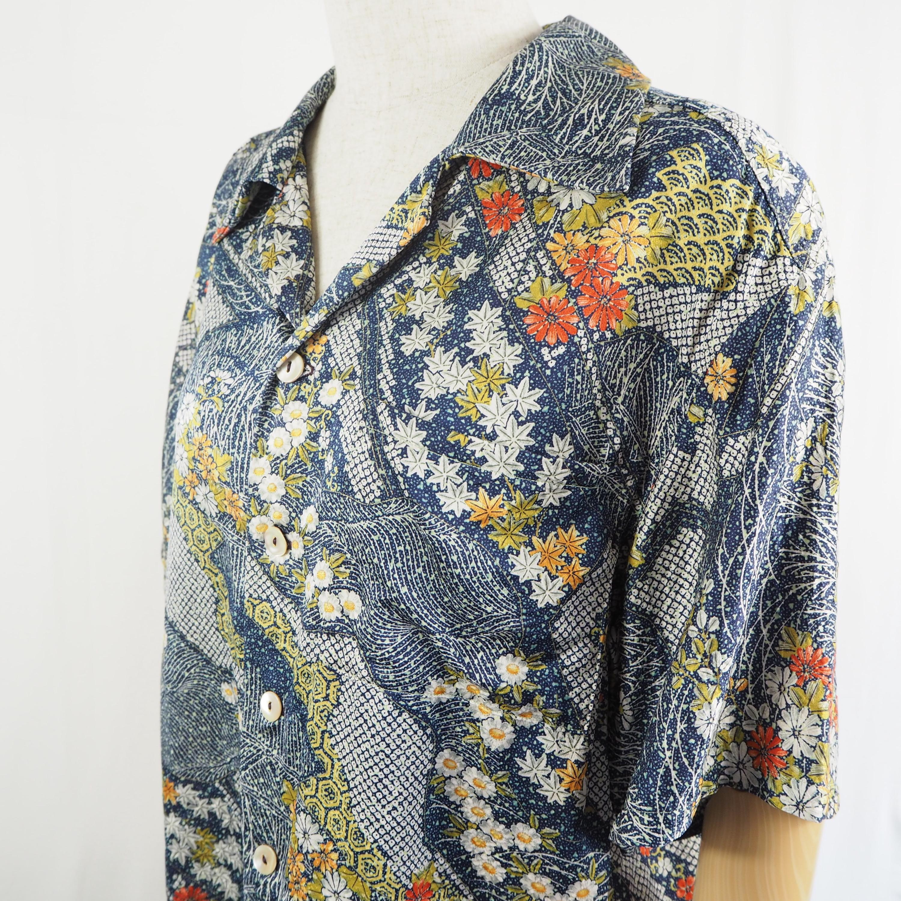 寒色花々　半袖アロハシャツ　M　CA26