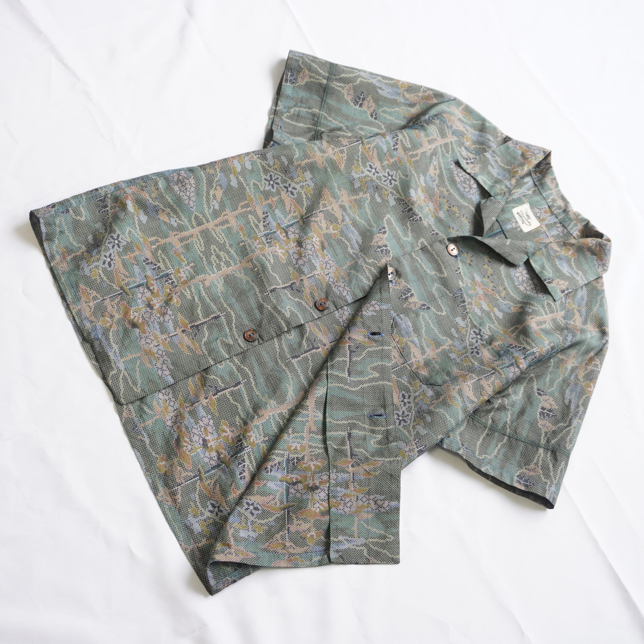 Mountain View Short-Sleeve Oshima Tsumugi Aloha Shirt L CA113