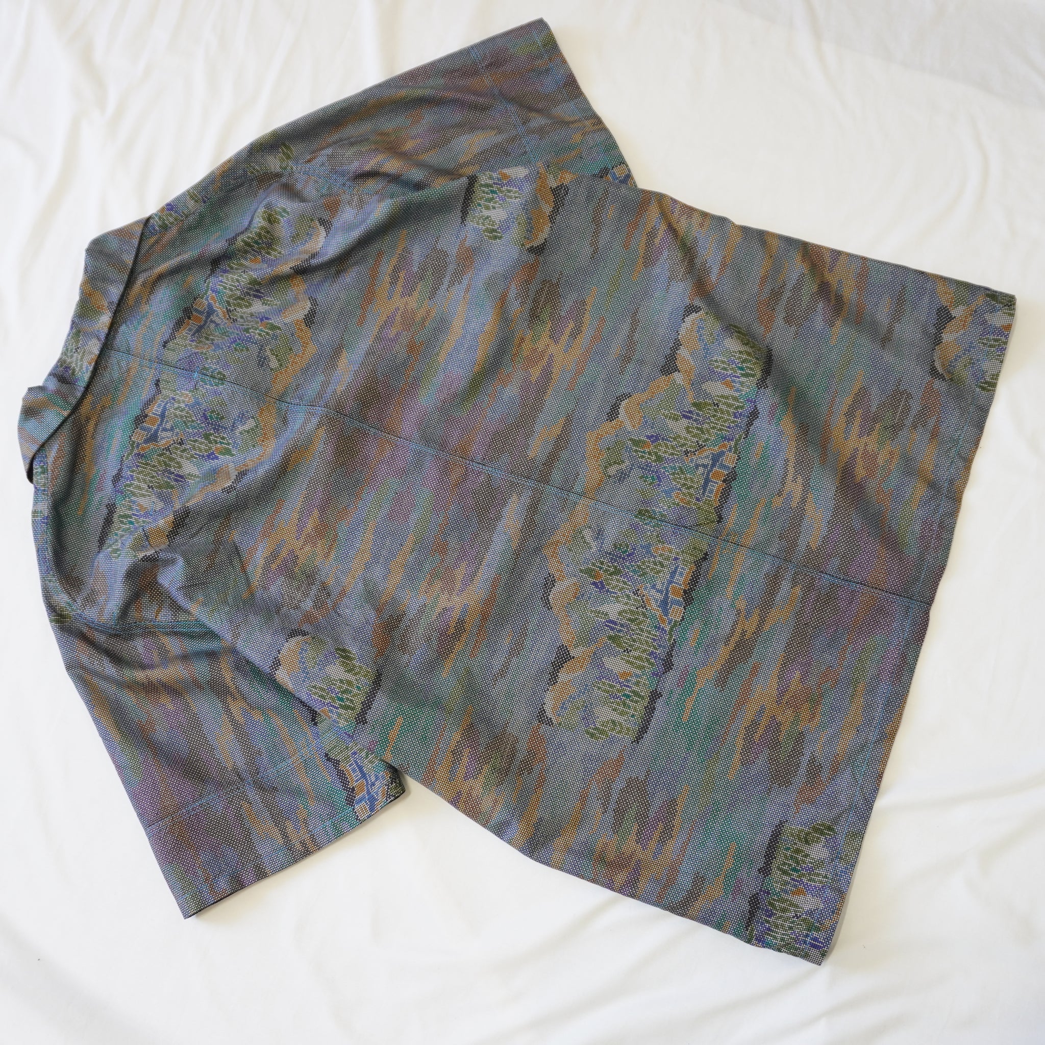 Hazy Mountain View Short-Sleeve Oshima Tsumugi Aloha Shirt L CA115