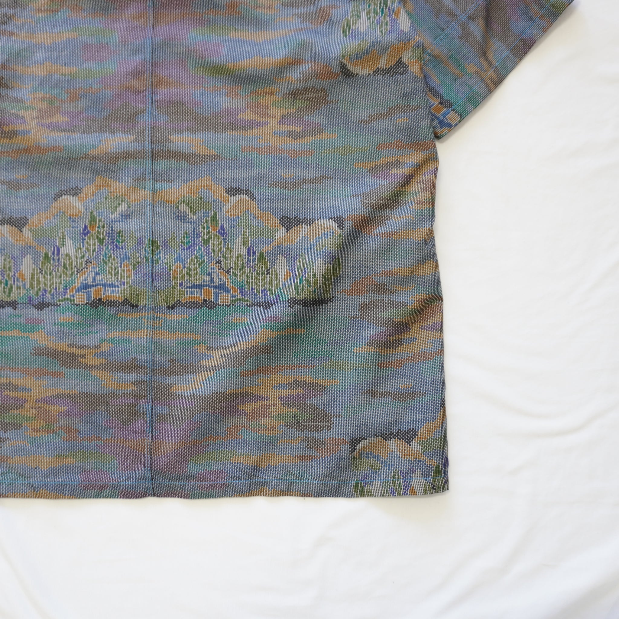 Hazy Mountain View Short-Sleeve Oshima Tsumugi Aloha Shirt L CA115