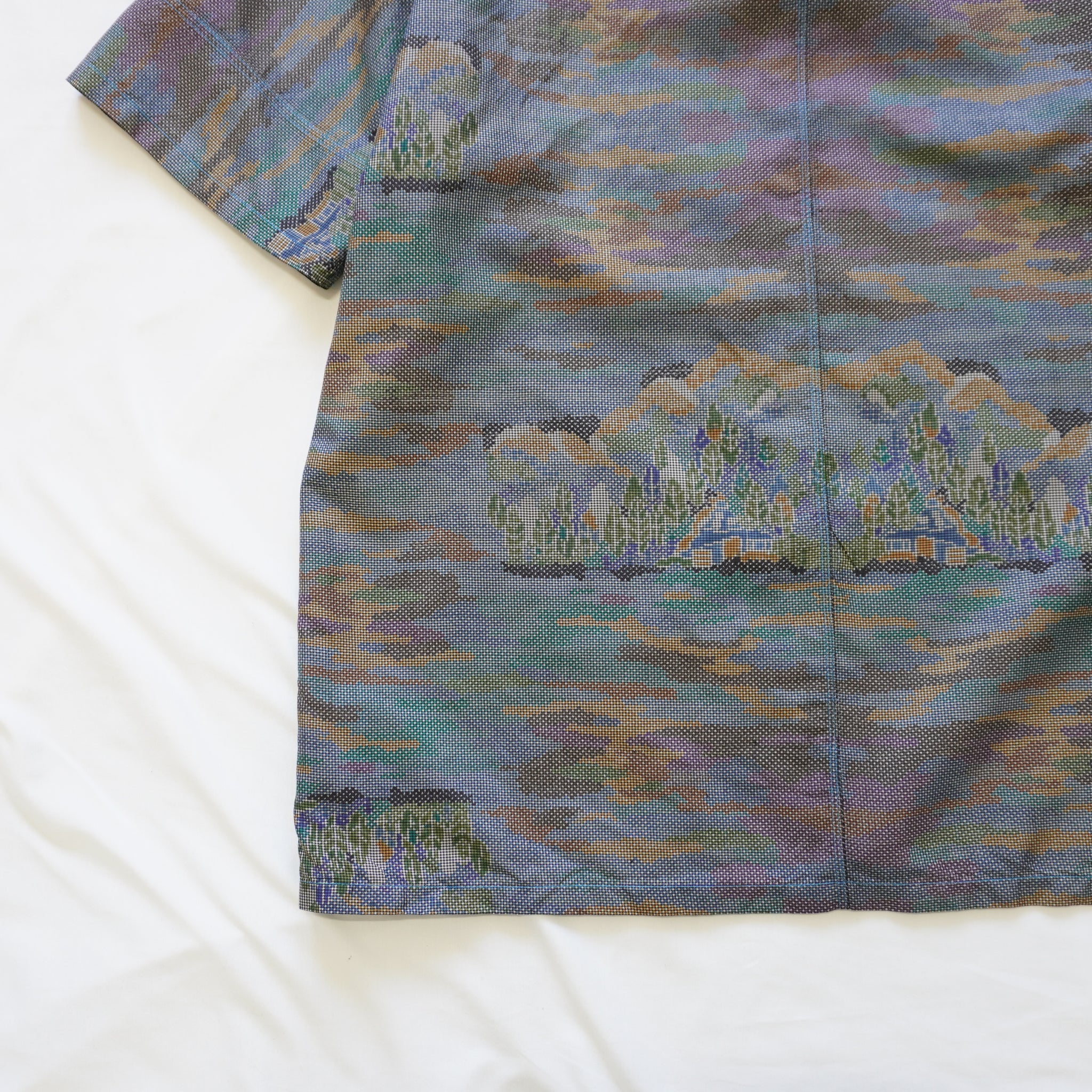 Hazy Mountain View Short-Sleeve Oshima Tsumugi Aloha Shirt L CA115