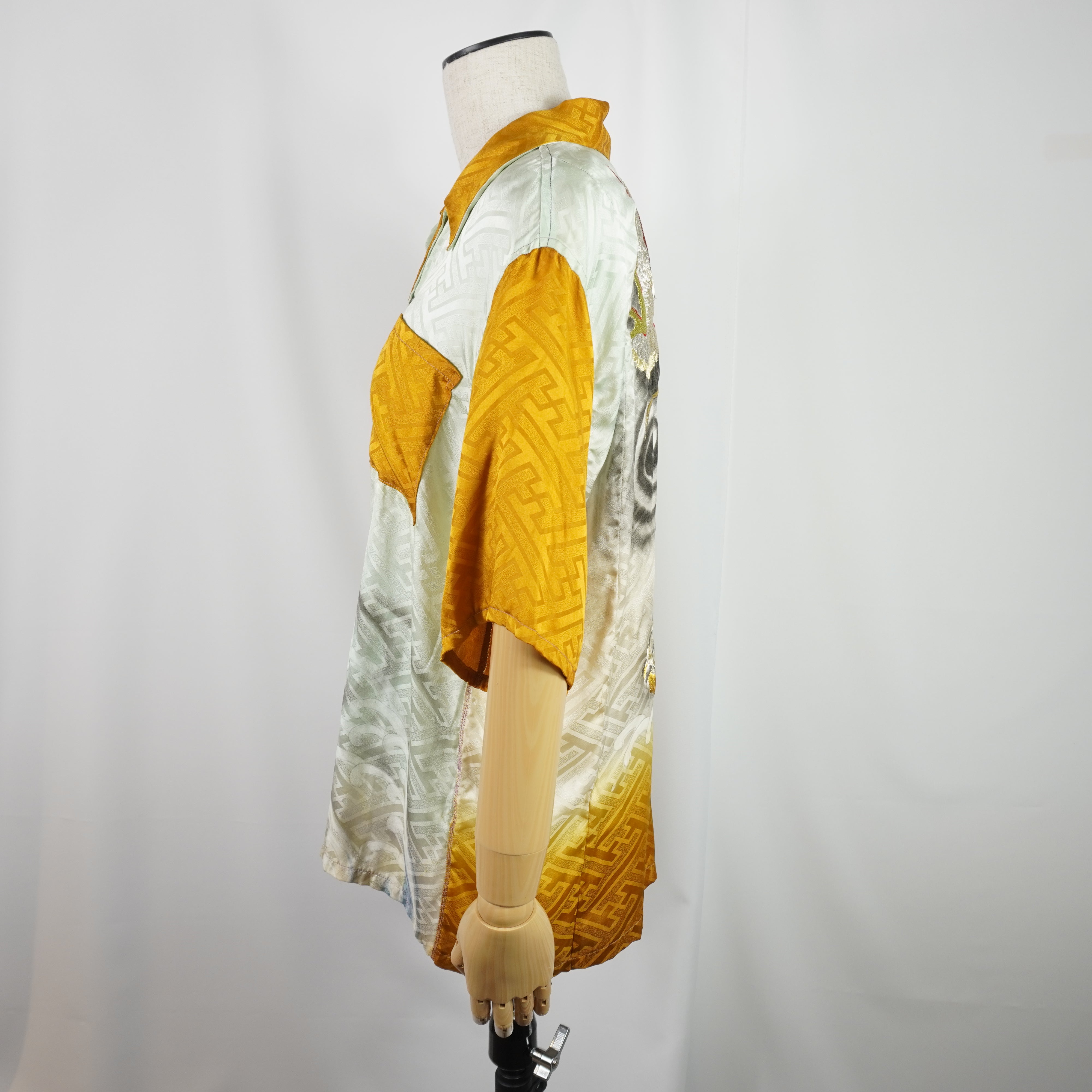 Kimono Aloha Shirt Dragon Silk Size L CA5