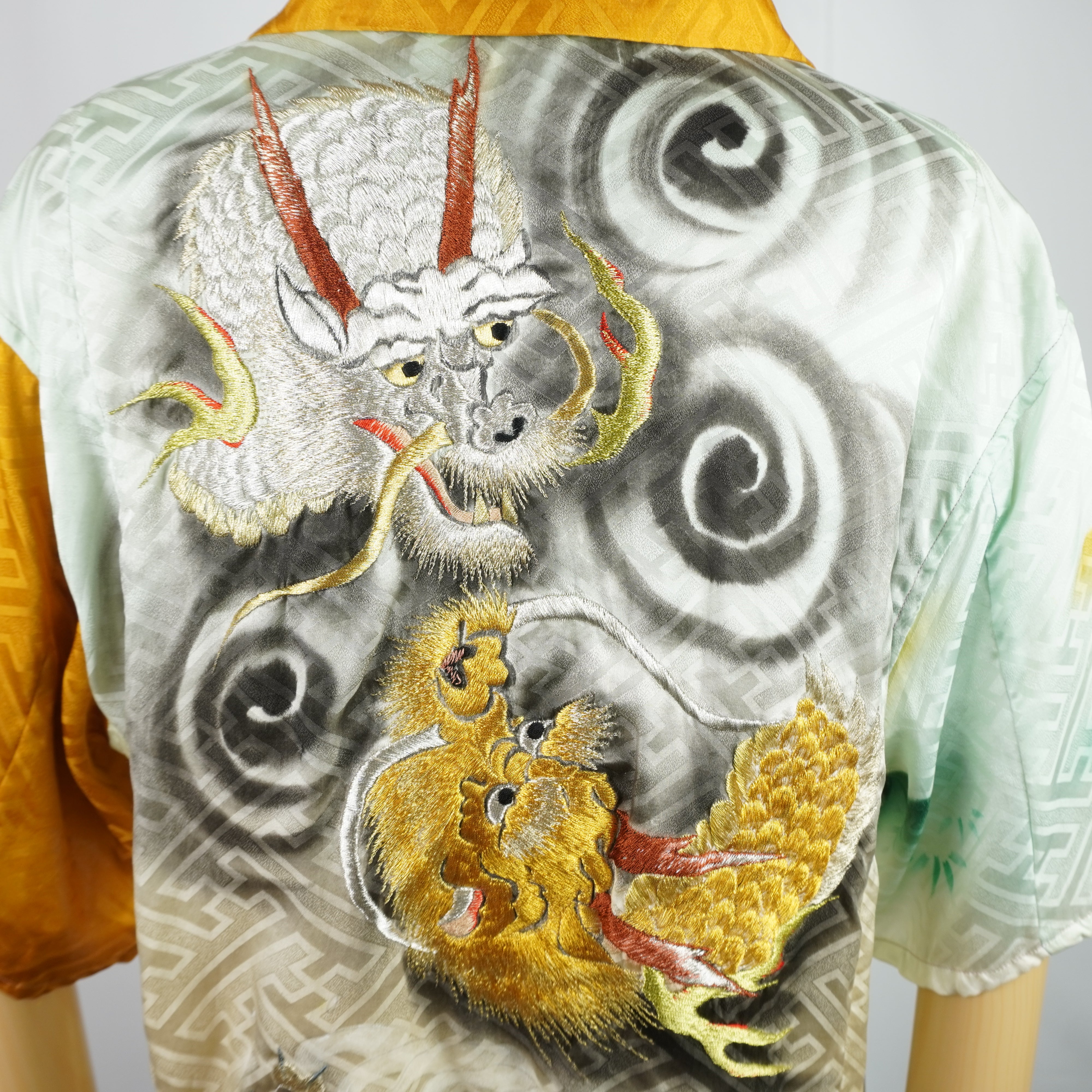 Kimono Aloha Shirt Dragon Silk Size L CA5